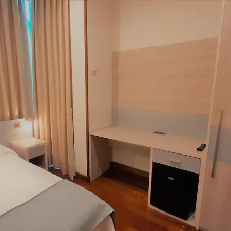 Nueva Plaza Hotel Maliano