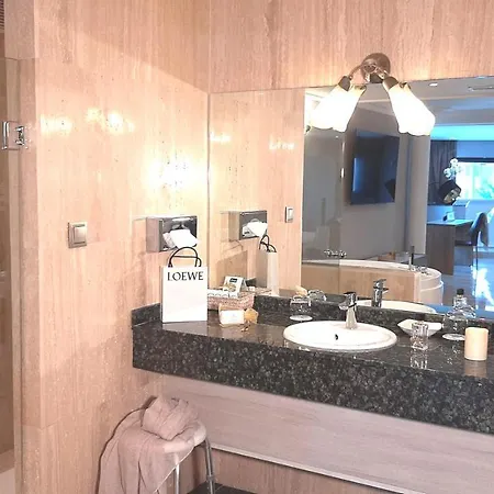 Nueva Plaza Hotel Maliano