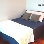Nueva Plaza ホテル