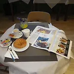 Nueva Plaza Hotel