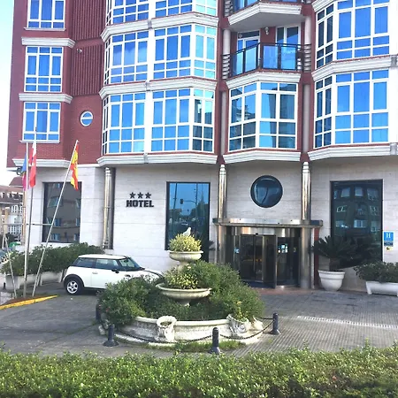 Nueva Plaza 3* Maliaño