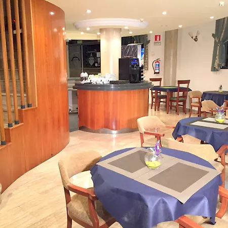 Nueva Plaza Hotel