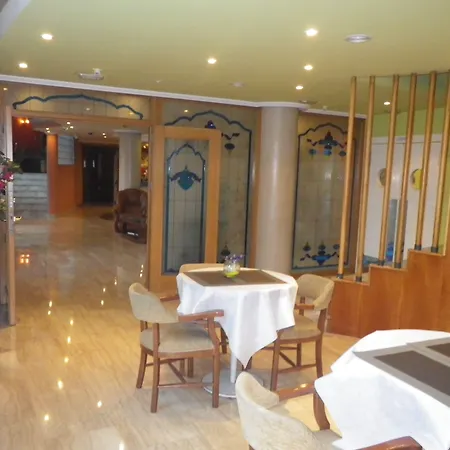 فندق Nueva Plaza