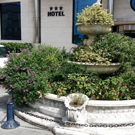 Nueva Plaza