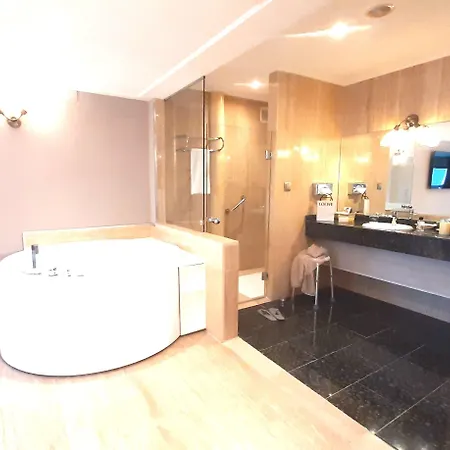 Nueva Plaza 3* Maliaño
