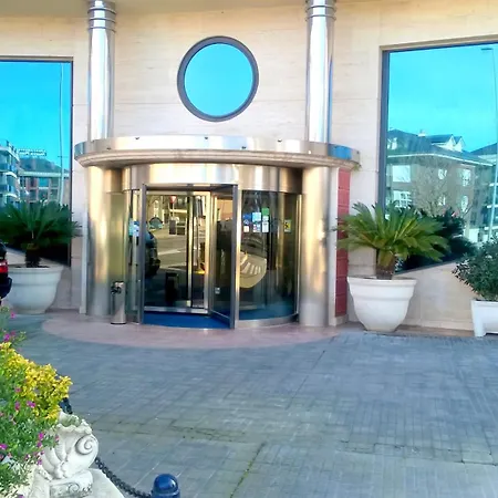 Nueva Plaza