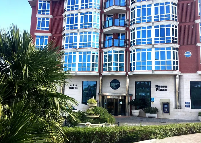Nueva Plaza Hotel 3*