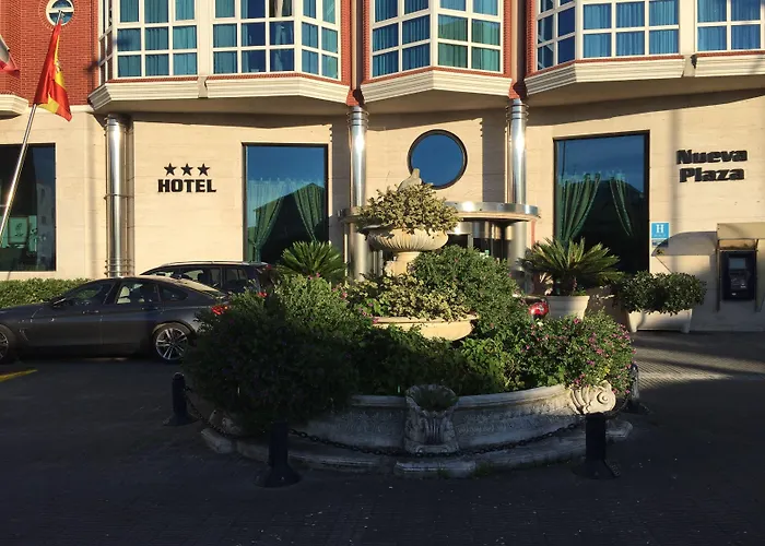 Nueva Plaza Hotel 3*