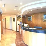 Nueva Plaza 3*