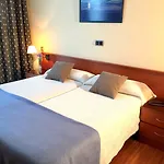 Nueva Plaza Hotel 3*