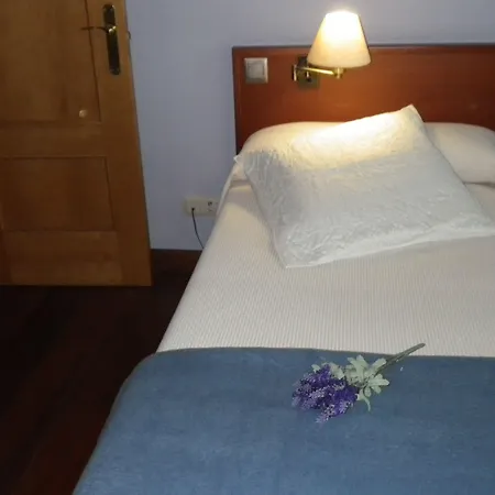 Nueva Plaza Отель