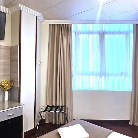 Nueva Plaza 3* Maliaño